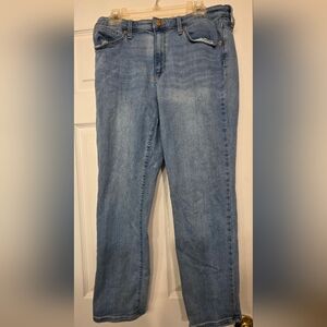 Universal Thread Light Blue Straight Leg Jeans